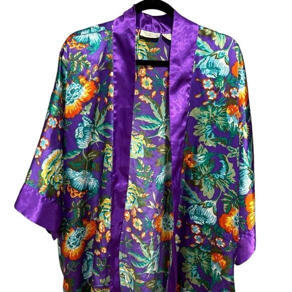 Victoria’s Secret Gold Label Vintage Satin Floral Purple Robe - Picture 3 of 5